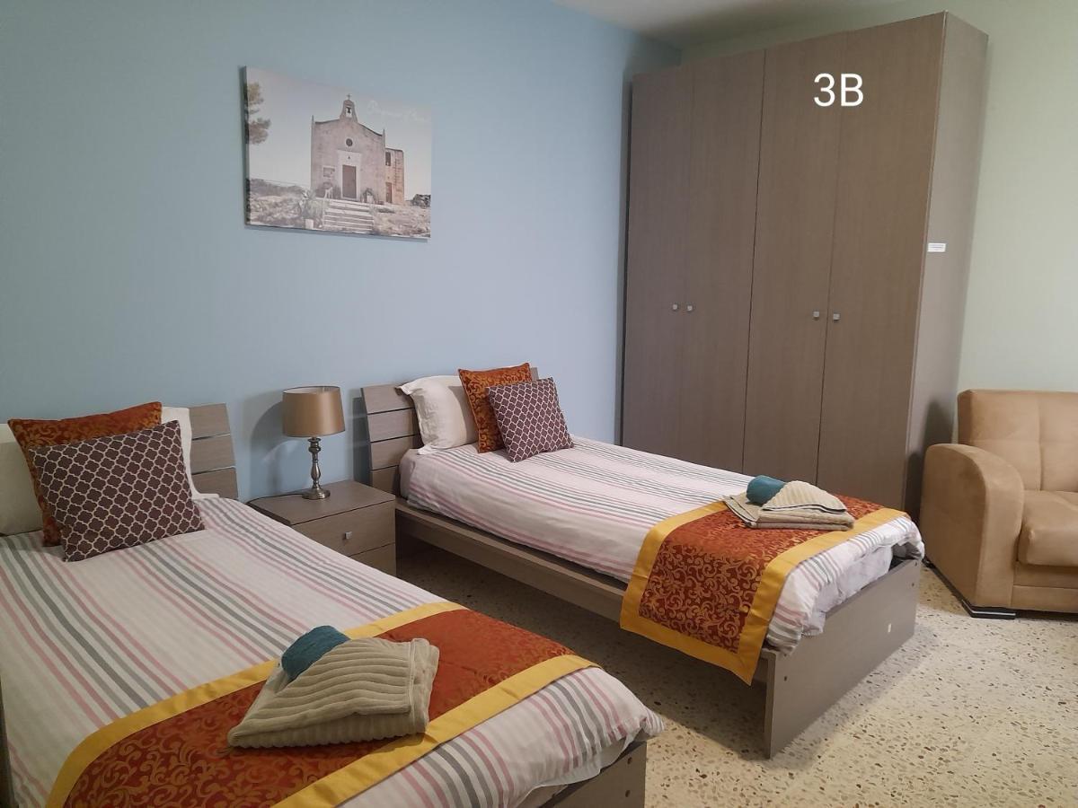 Seabreeze Holiday Guestrooms 圣保罗湾城 外观 照片