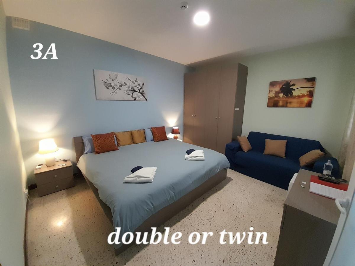 Seabreeze Holiday Guestrooms 圣保罗湾城 外观 照片