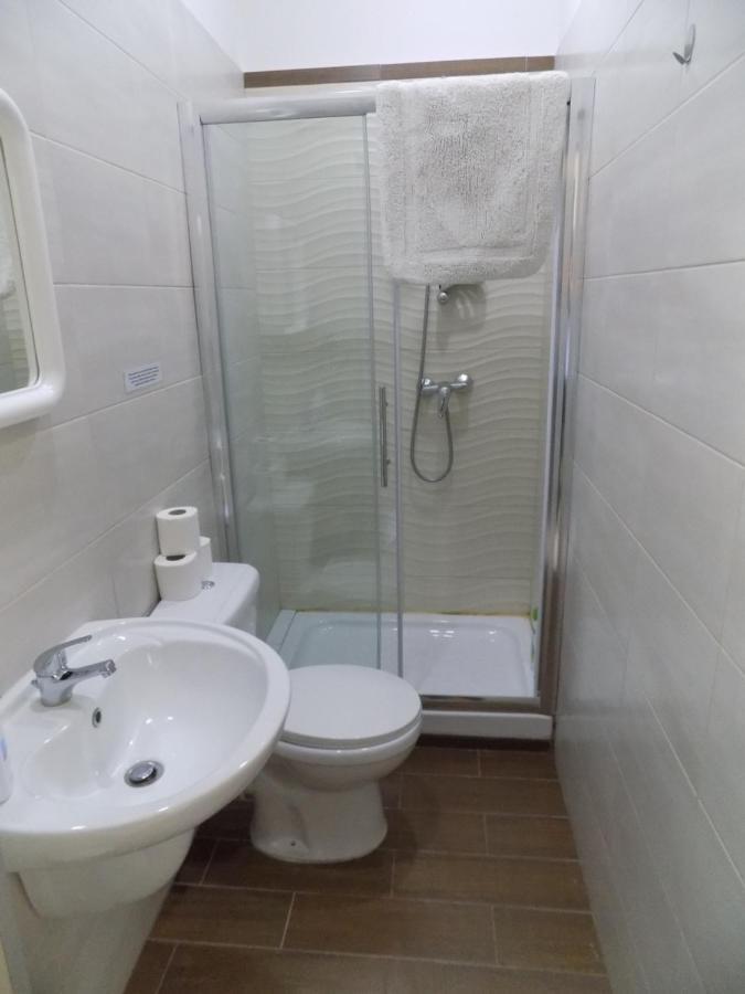 Seabreeze Holiday Guestrooms 圣保罗湾城 外观 照片